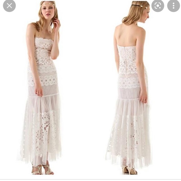 BCBGMaxAzria Runway Dresses & Skirts - BCBGMaxAzria Runway The Aurora Gown Dress Eyelet Lace Strapless